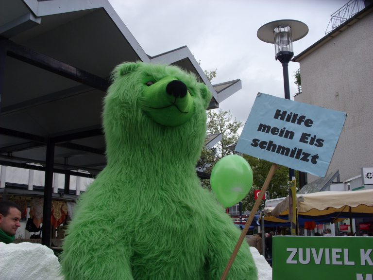 Grüner Eisbär on Tour