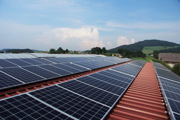 Grüne wollen Photovoltaik auf städtischen Gebäuden