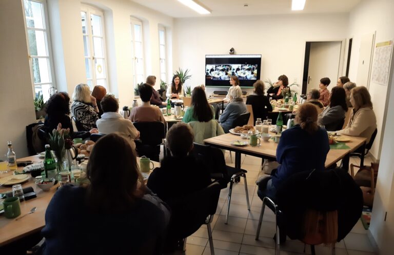 GRÜNER Frauenbrunch zum Thema „Wie Frauen im Iran Geschichte schreiben – Frau, Leben, Freiheit“ war ein voller Erfolg 
