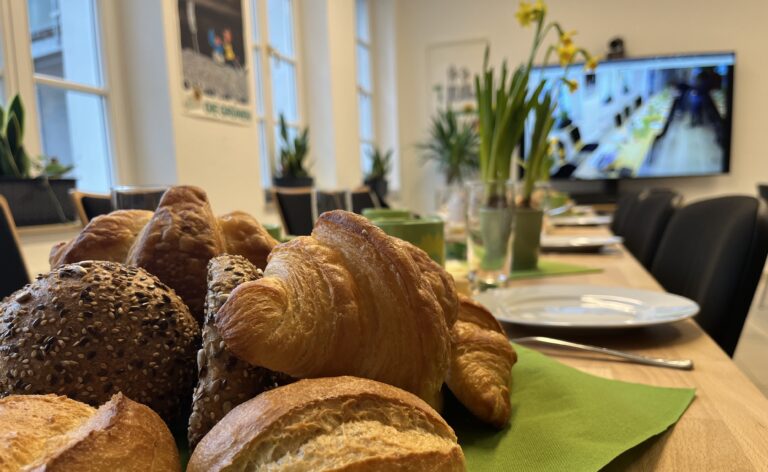 Grüner Frauenbrunch: „Geschlechtersensible Medizin – Warum wir nicht gleich behandelt werden wollen“
